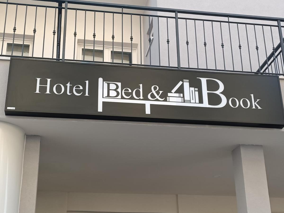 Hotel Bed & Book Rimini Exteriör bild