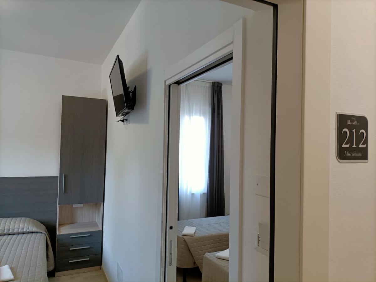 Hotel Bed & Book Rimini Exteriör bild