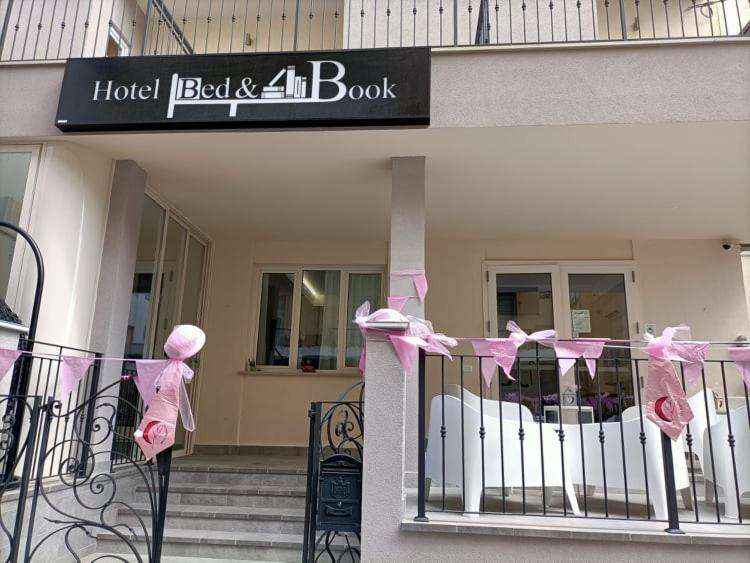 Hotel Bed & Book Rimini Exteriör bild